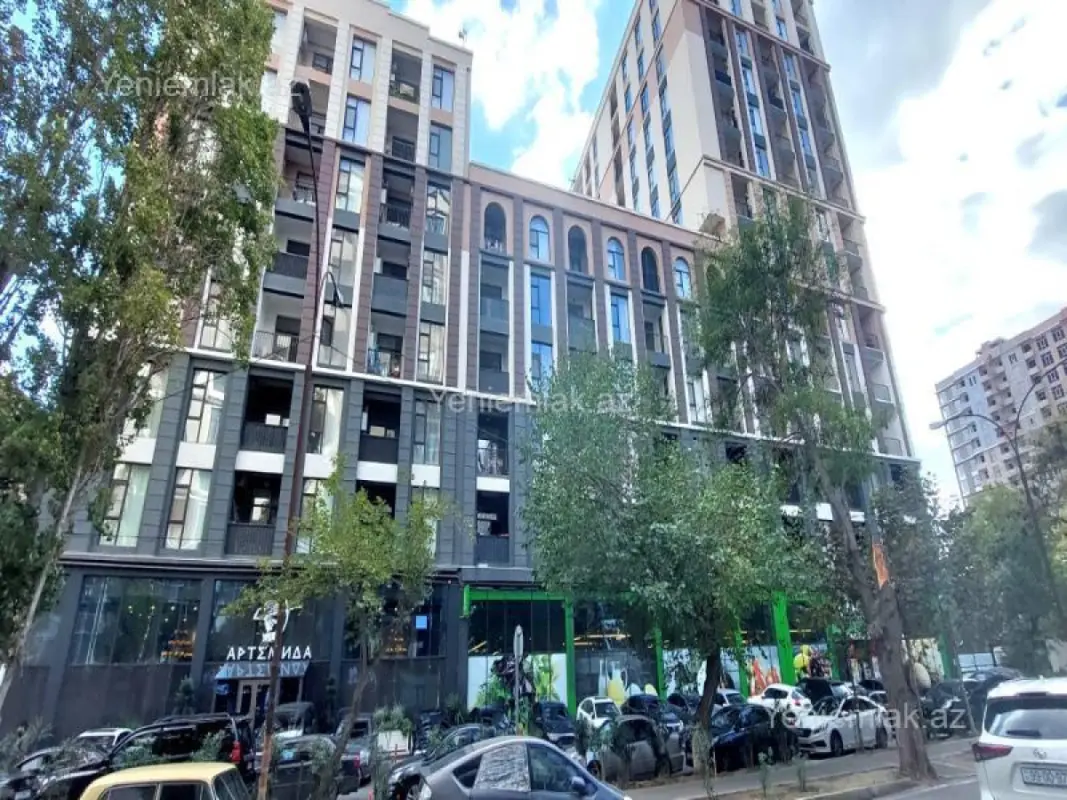 Satılır 2 otaqlı yeni tikili 65 m²