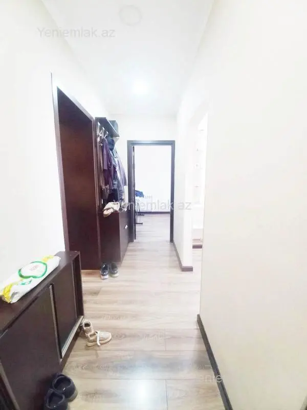 Satılır 4 otaqlı köhnə tikili 90 m²