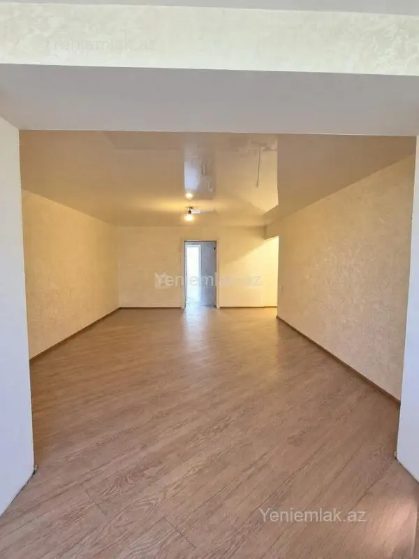 Satılır 2 otaqlı köhnə tikili 53 m²