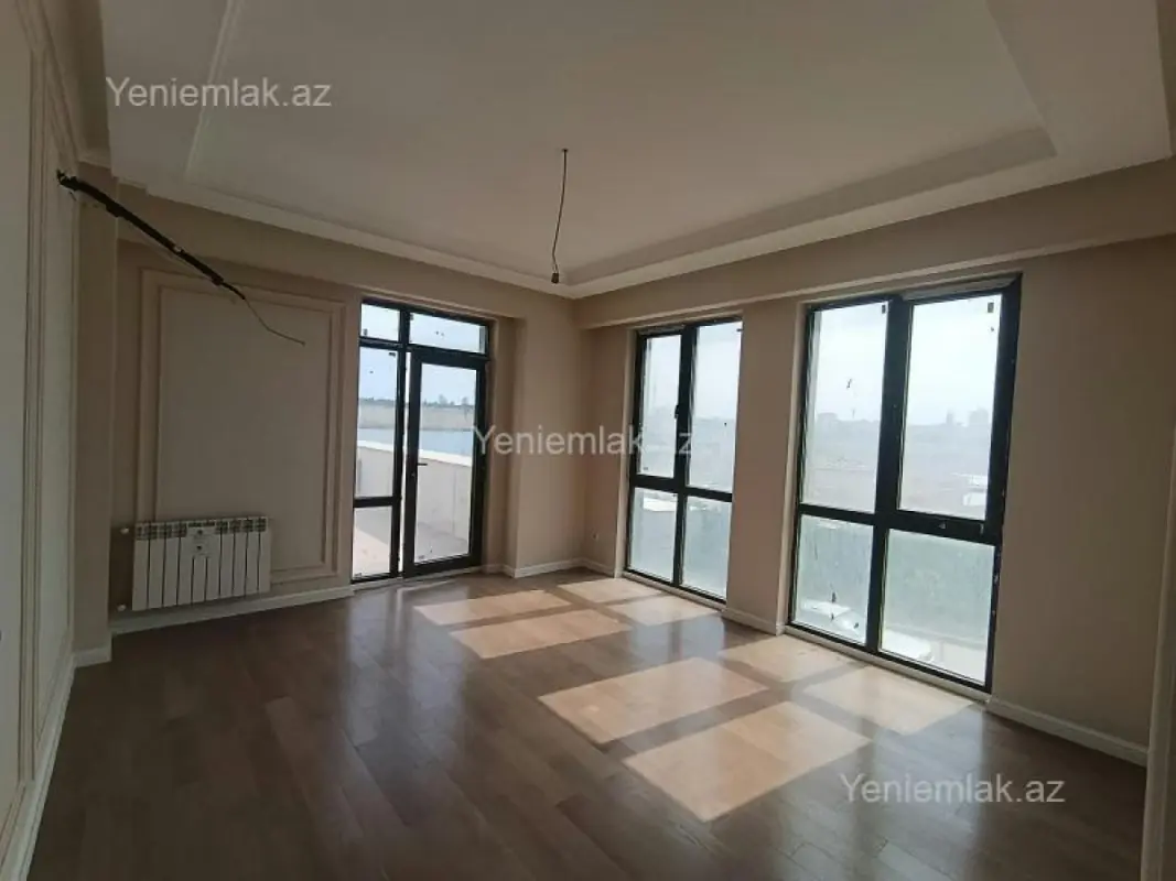 Satılır 3 otaqlı yeni tikili 83 m²