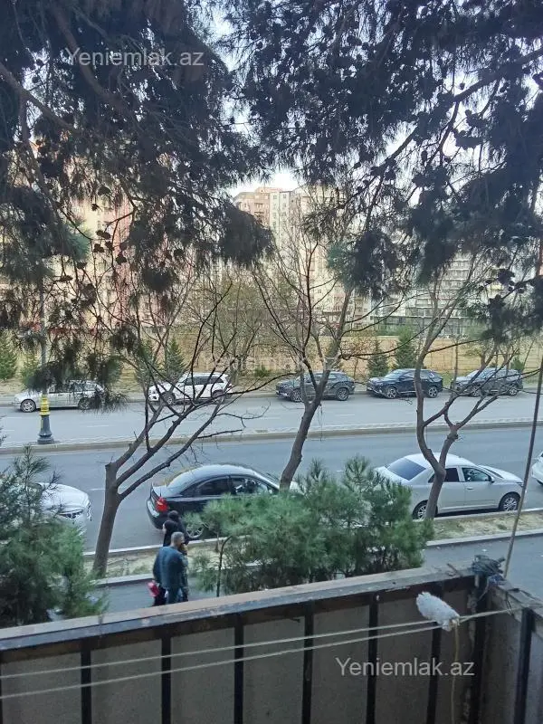 Satılır 2 otaqlı köhnə tikili 35 m²