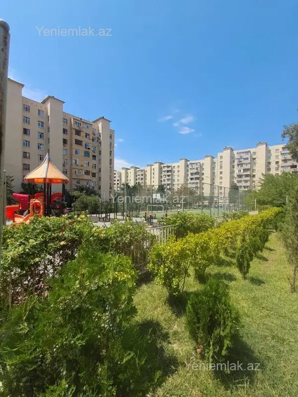 Satılır 3 otaqlı köhnə tikili 80 m²