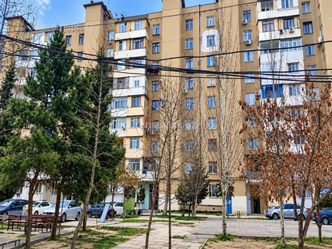 Satılır 2 otaqlı köhnə tikili 70 m²
