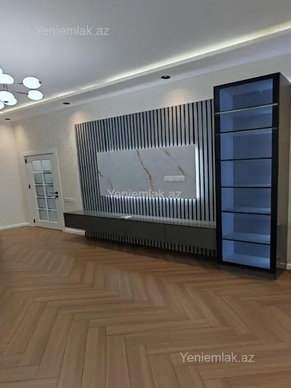 Satılır 2 otaqlı yeni tikili 75 m²