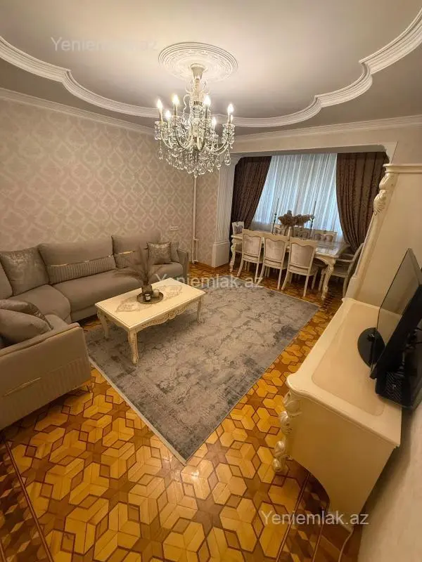 Satılır 3 otaqlı yeni tikili 90 m²