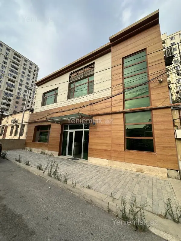 Satılır 8 otaqlı obyekt 500 m²