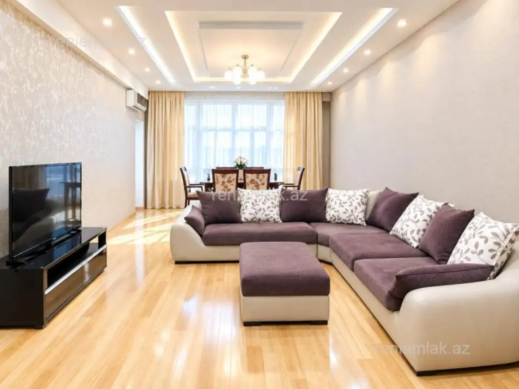 Satılır 2 otaqlı yeni tikili 102 m²