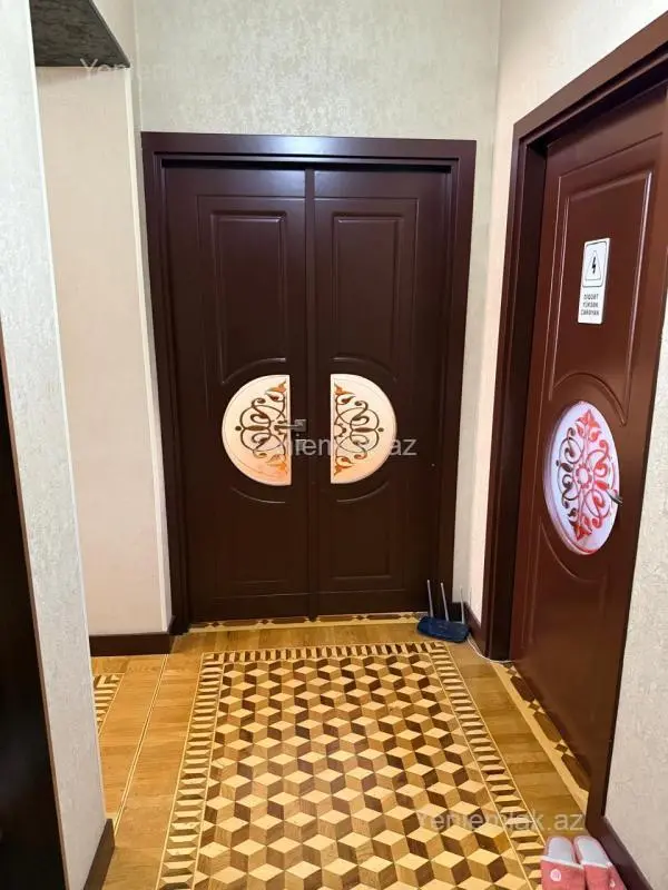 Satılır 3 otaqlı köhnə tikili 110 m²