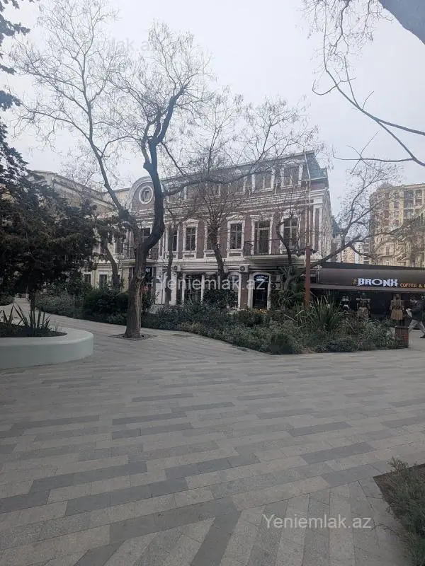Satılır 3 otaqlı köhnə tikili 70 m²