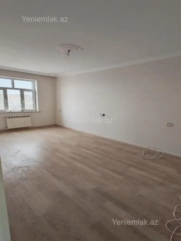 Satılır 2 otaqlı köhnə tikili 55 m²