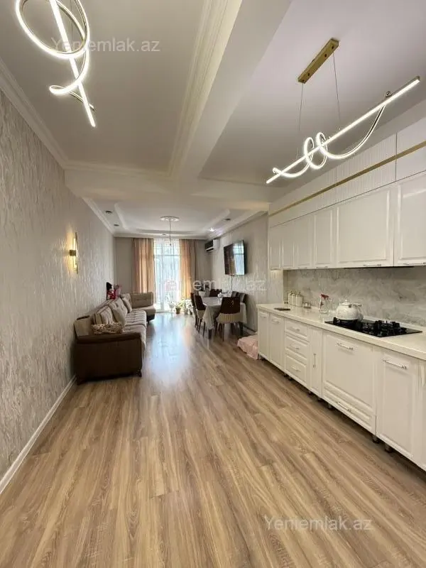 Satılır 3 otaqlı yeni tikili 110 m²
