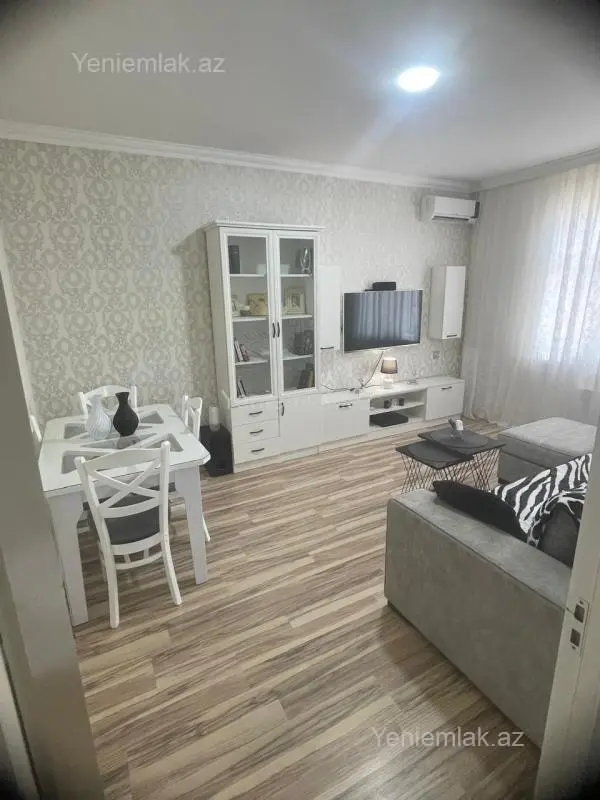 Satılır 2 otaqlı həyət evi 70 m²