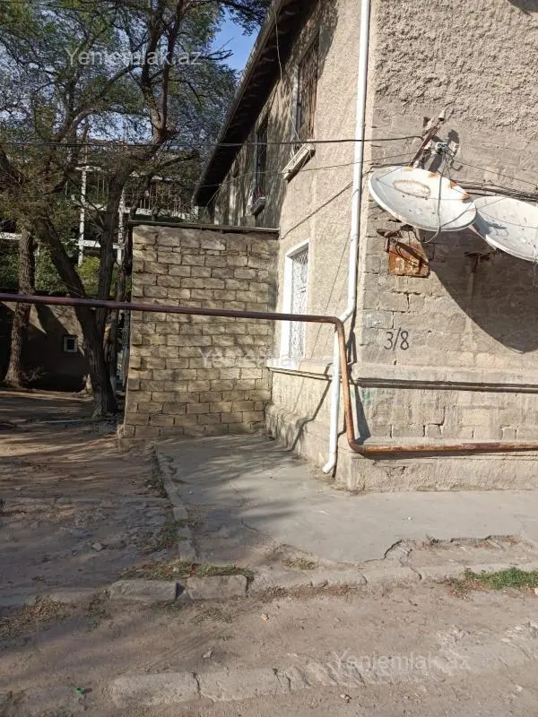 Satılır 2 otaqlı köhnə tikili 53 m²