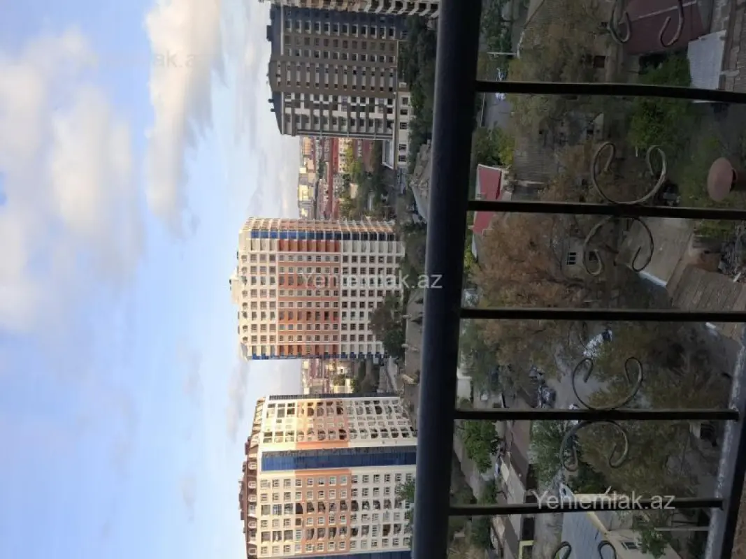 Satılır 2 otaqlı yeni tikili 98 m²