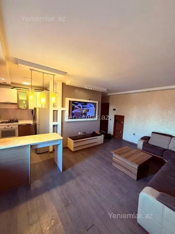 Satılır 2 otaqlı köhnə tikili 45 m²