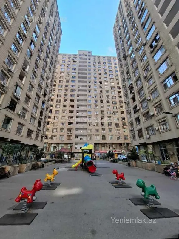 Satılır 3 otaqlı yeni tikili 121 m²