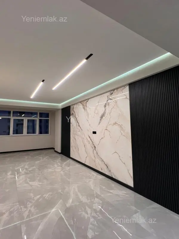 Satılır 3 otaqlı yeni tikili 130.3 m²