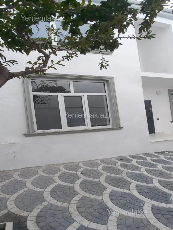 Satılır 4 otaqlı həyət evi 130 m²