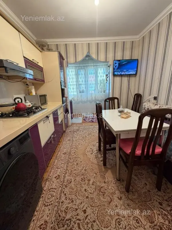 Satılır 3 otaqlı köhnə tikili 70 m²