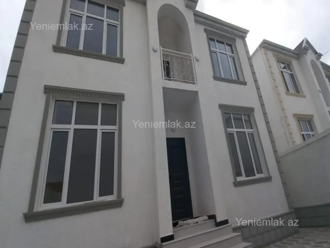 Satılır 5 otaqlı həyət evi 140 m²