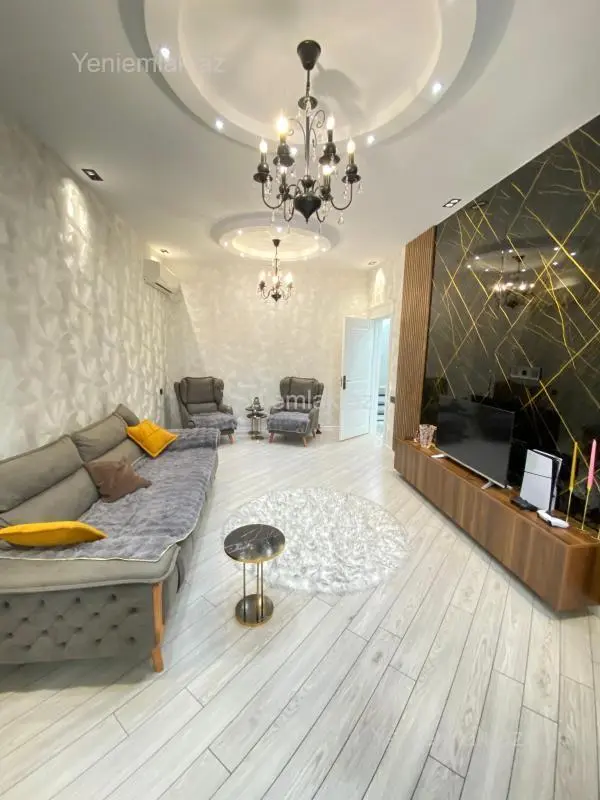 Satılır 6 otaqlı həyət evi 200 m²