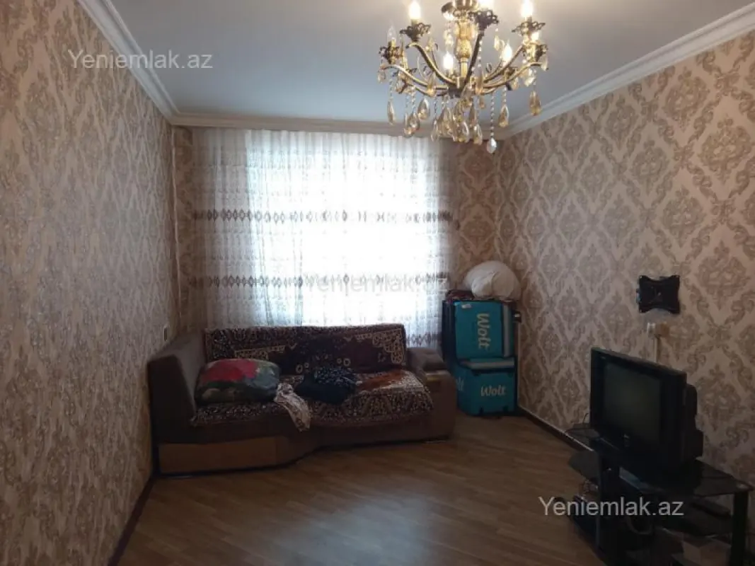 Satılır 2 otaqlı köhnə tikili 65 m²