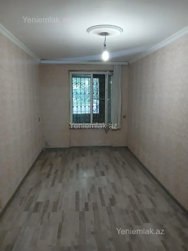 Satılır 3 otaqlı köhnə tikili 72 m²