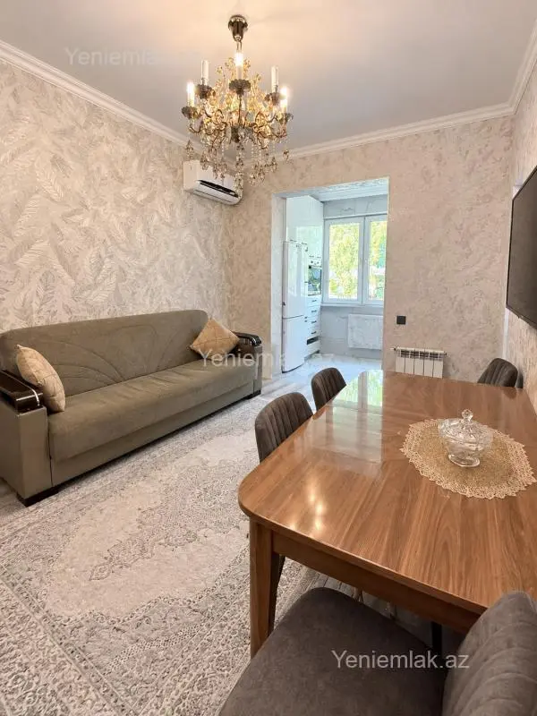 Satılır 3 otaqlı köhnə tikili 70 m²