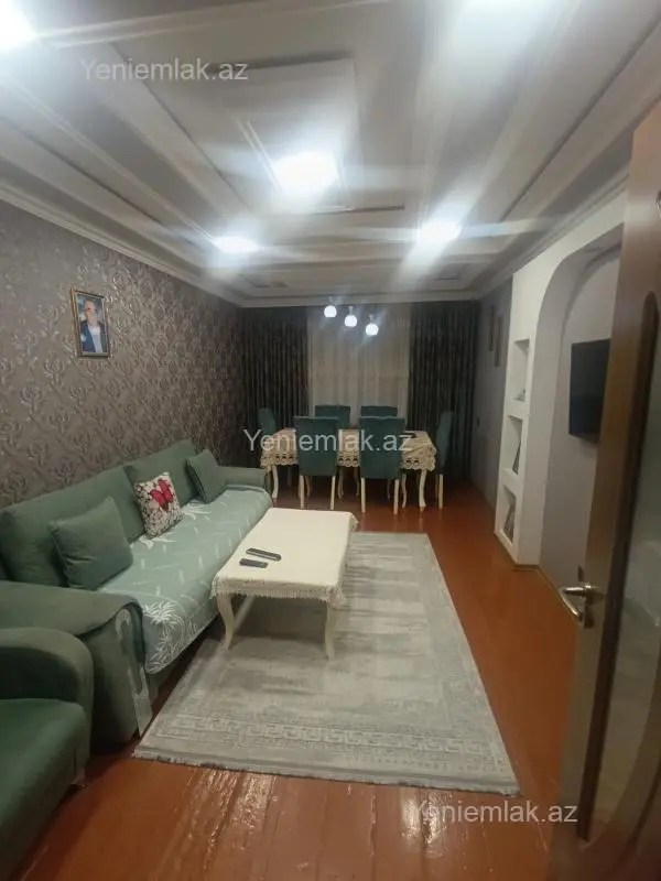 Satılır 5 otaqlı köhnə tikili 110 m²