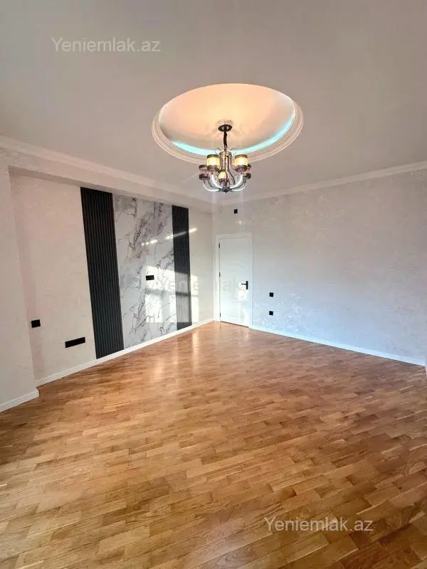 Satılır 2 otaqlı yeni tikili 60 m²