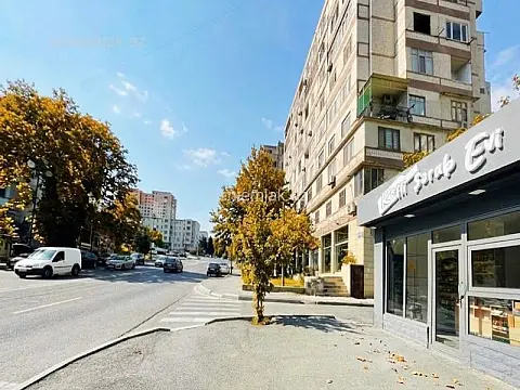 Satılır 4 otaqlı köhnə tikili 110 m² — Bakı, Nəsimi 4 otaq 110.00 m²