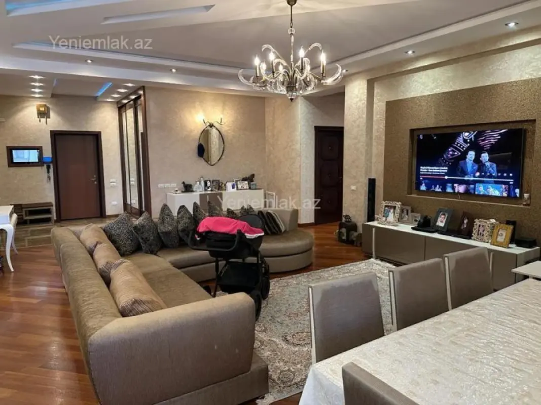 Satılır 4 otaqlı yeni tikili 177 m²