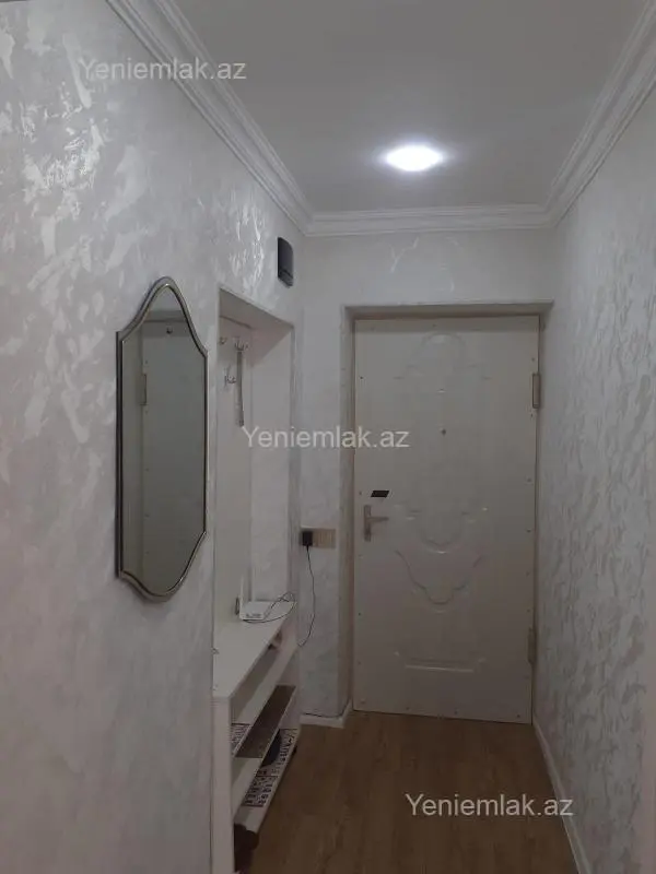 Satılır 1 otaqlı köhnə tikili 53 m²