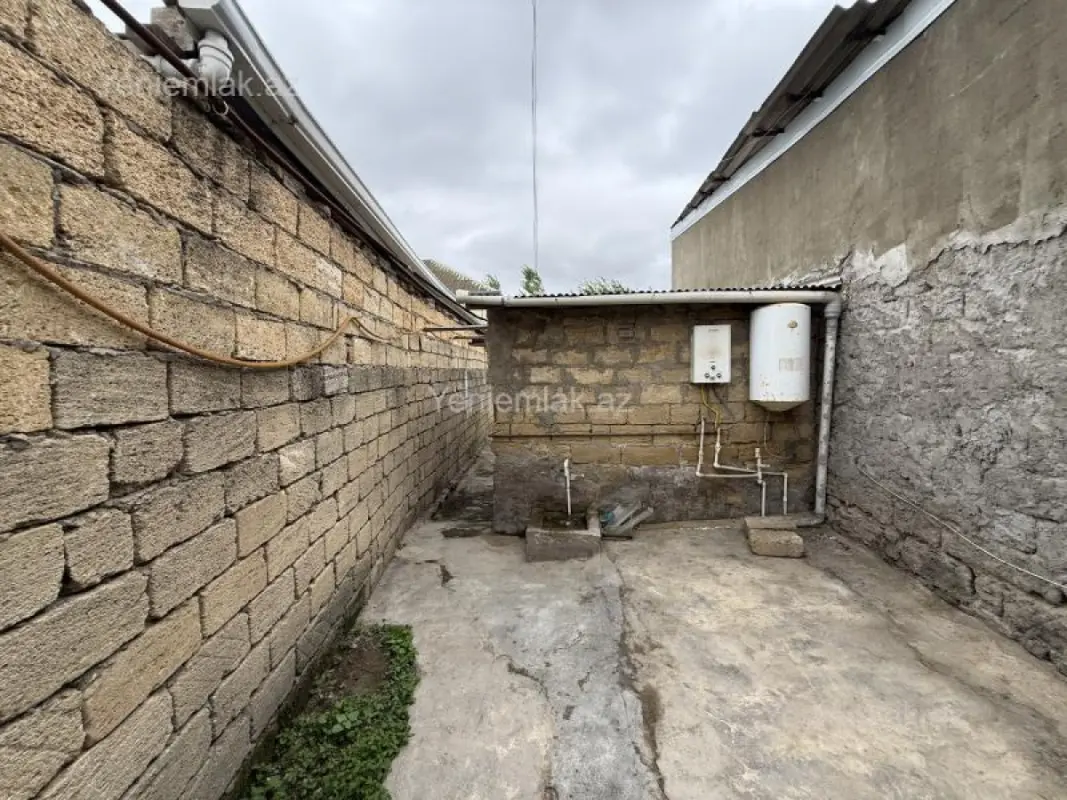 Satılır 2 otaqlı həyət evi 60 m²