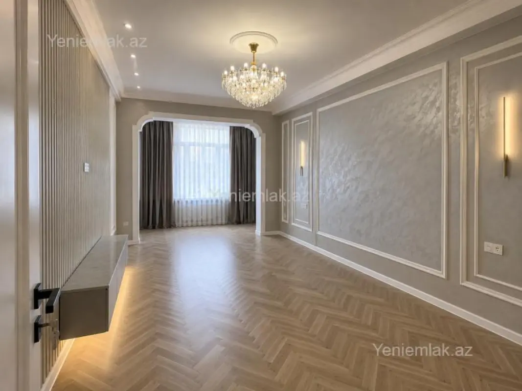 Satılır 2 otaqlı köhnə tikili 65 m²