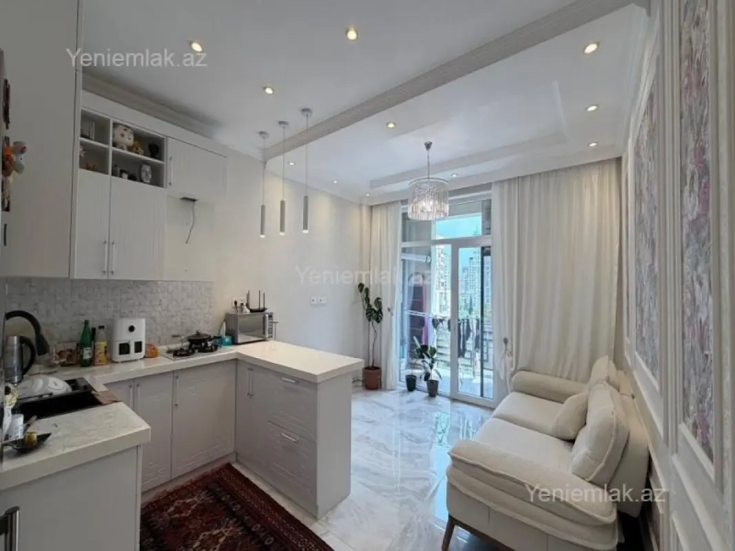 Satılır 3 otaqlı yeni tikili 93 m²