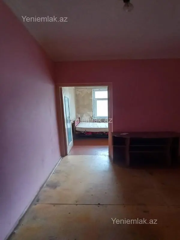 Satılır 2 otaqlı köhnə tikili 54 m²