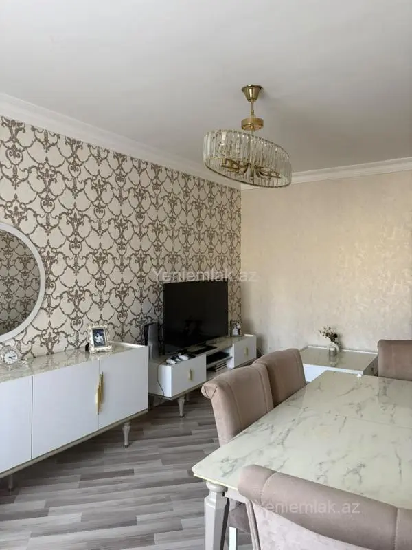 Satılır 3 otaqlı köhnə tikili 85 m²