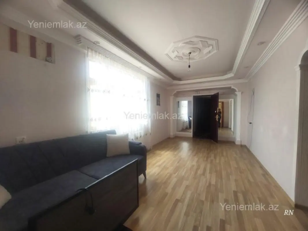 Satılır 3 otaqlı köhnə tikili 72 m²