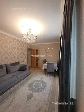 Satılır 2 otaqlı köhnə tikili 50 m² — Sumqayıt, 7-ci mikrorayon 2 otaq 50.00 m²