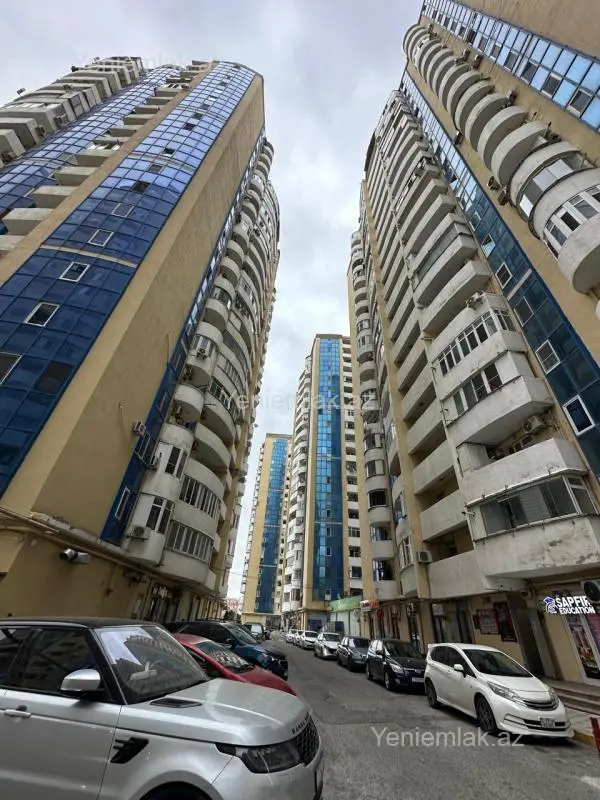 Satılır 3 otaqlı yeni tikili 80 m²
