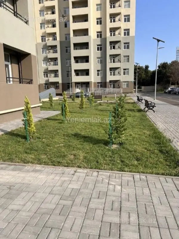 Satılır 4 otaqlı yeni tikili 108.5 m²