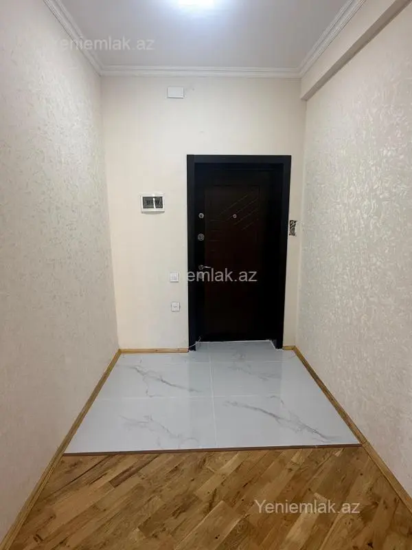 Satılır 3 otaqlı yeni tikili 131 m²