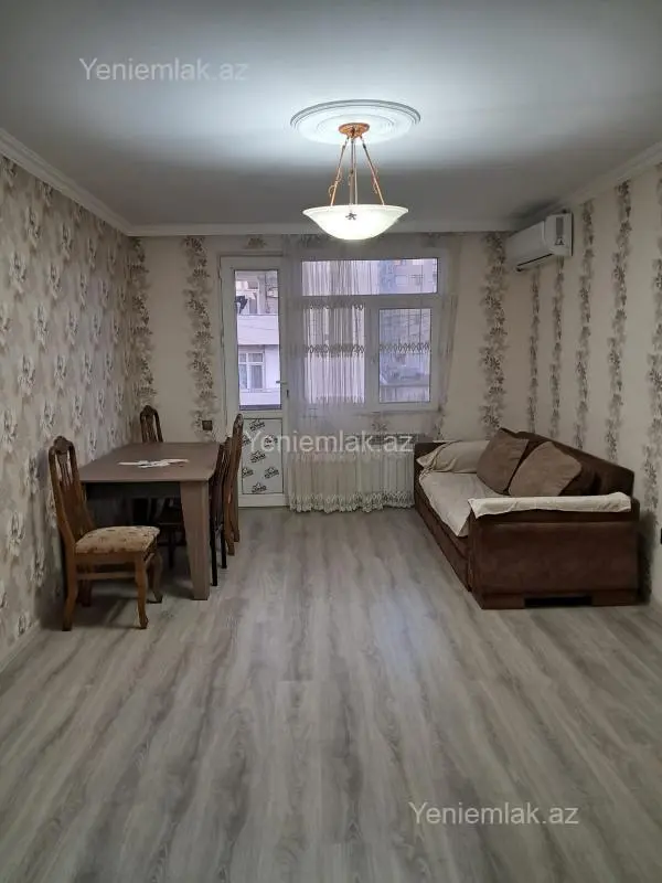 Satılır 3 otaqlı köhnə tikili 68 m²