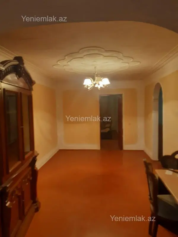 Satılır 2 otaqlı köhnə tikili 48 m²