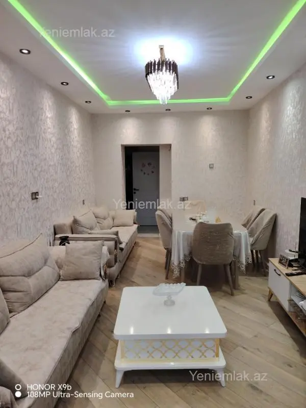 Satılır 4 otaqlı köhnə tikili 75 m²
