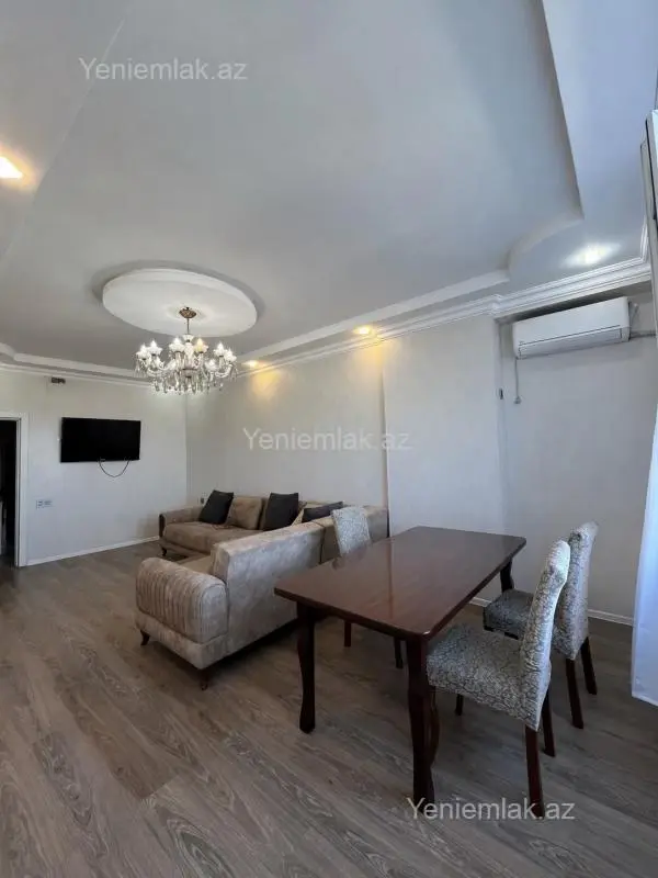 Satılır 3 otaqlı yeni tikili 110 m²