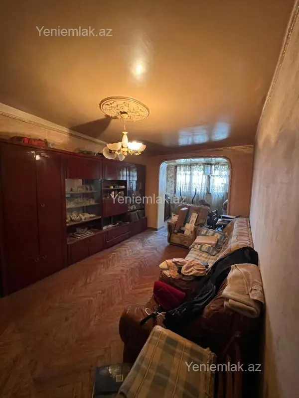 Satılır 3 otaqlı köhnə tikili 70 m²