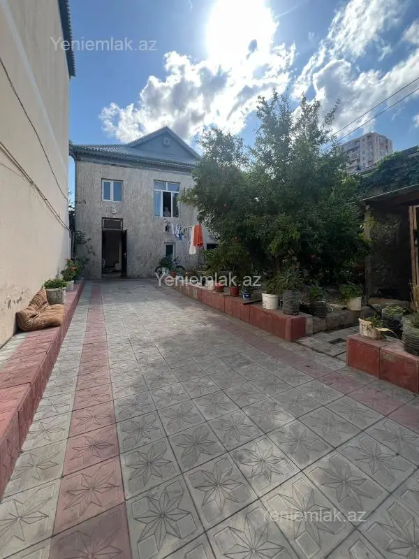 Satılır 4 otaqlı həyət evi 150 m²
