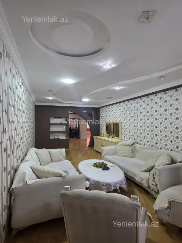 Satılır 3 otaqlı yeni tikili 110 m²
